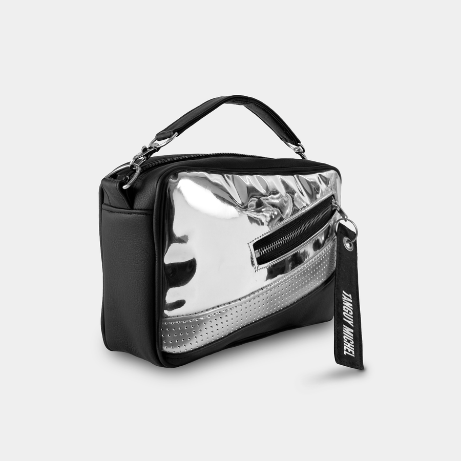 Sac à main argenté et noir